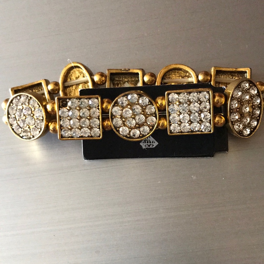 Jewelry - Picture 4 of 11